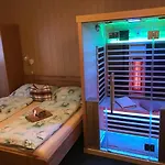 Aura špičák, Některé Se Saunou Affittacamere 4*