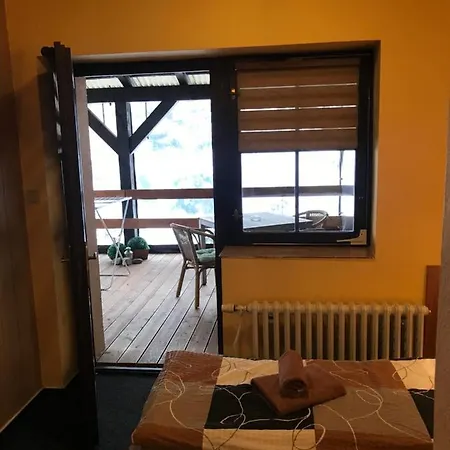 Aura špičák