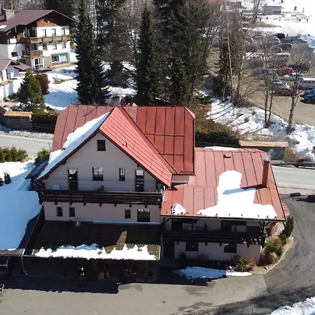 Konukevi Aura Spicak, Nektere Se Saunou Železná Ruda